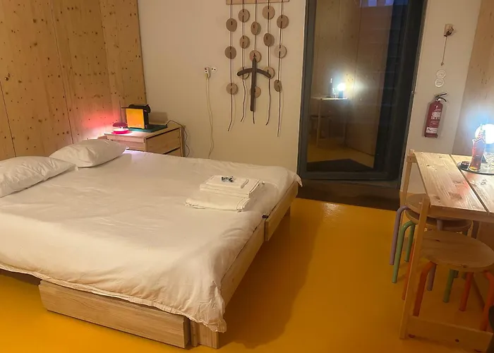 14º Esquadra — Cais Das Pedras Guest House OOporto